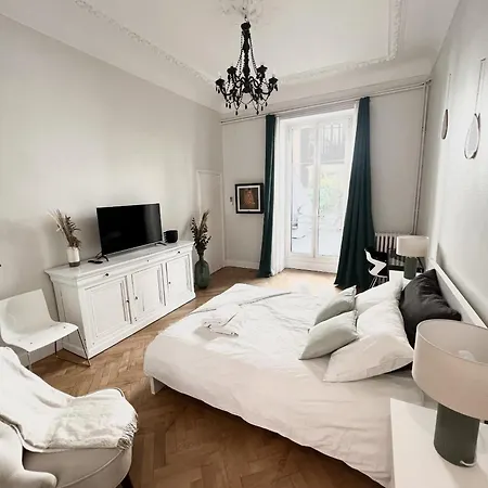Superbe Appartement De 105 M2, Hyper Centre Avec Terrasse, Parking, A 5 Min De La Mer Nice Exterior photo